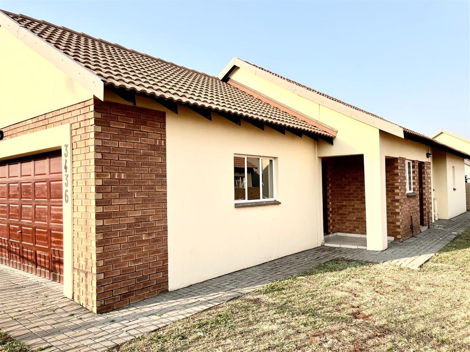House For Sale in Waterkloof Hill Estate, Waterkloof AH, Rustenburg, North West