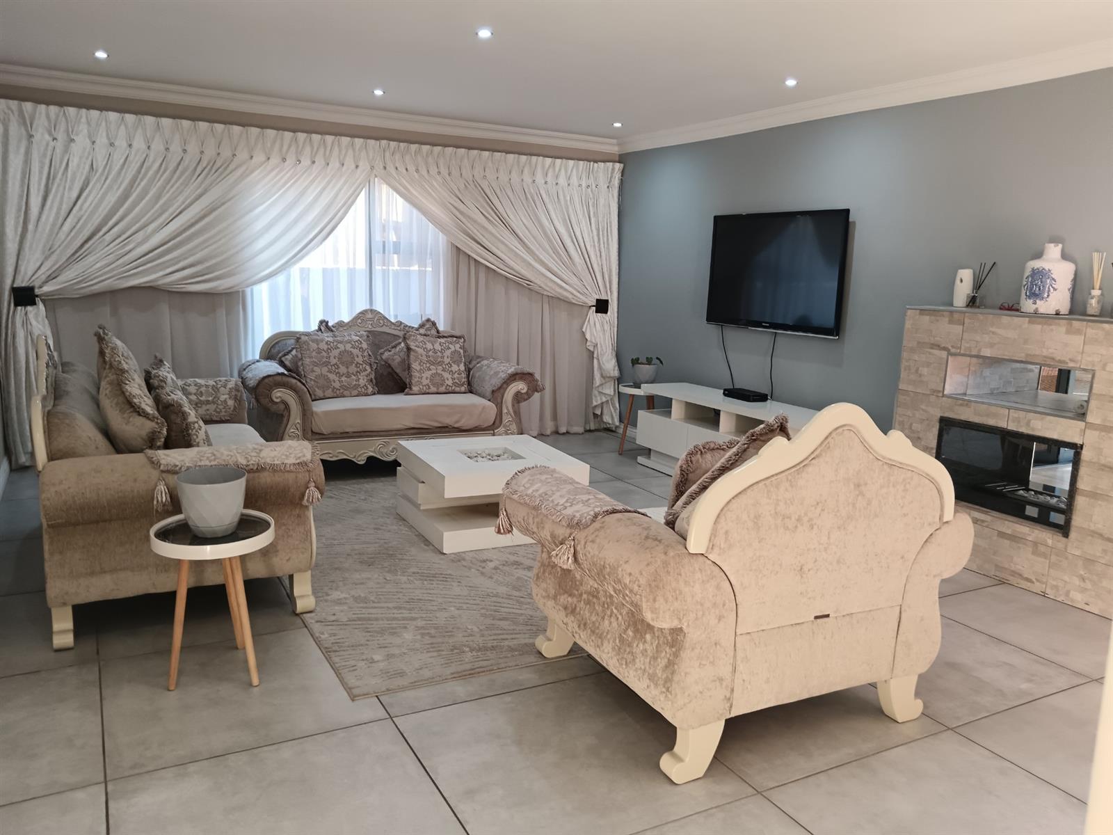 Luxurious 5-Bedroom Family Home in Secure Estate