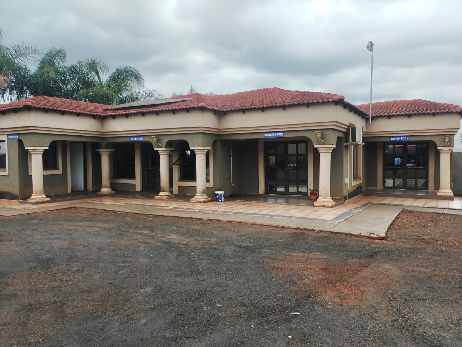 Office for sale in Thohoyandou, 3500 m²