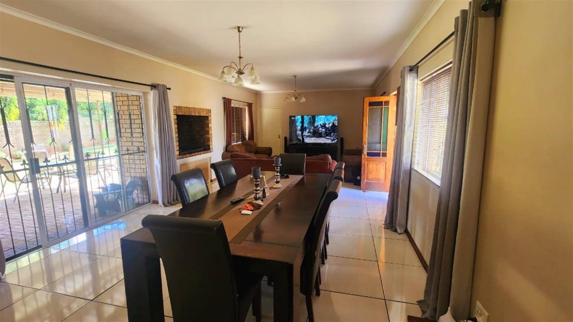 3 Bedroom Home for Sale in Tafelzicht