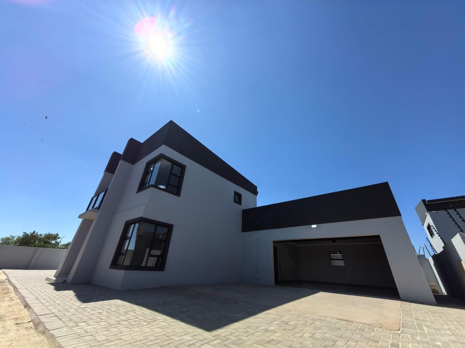 Ultra Modern 5 Bedroom Gem For Sale!