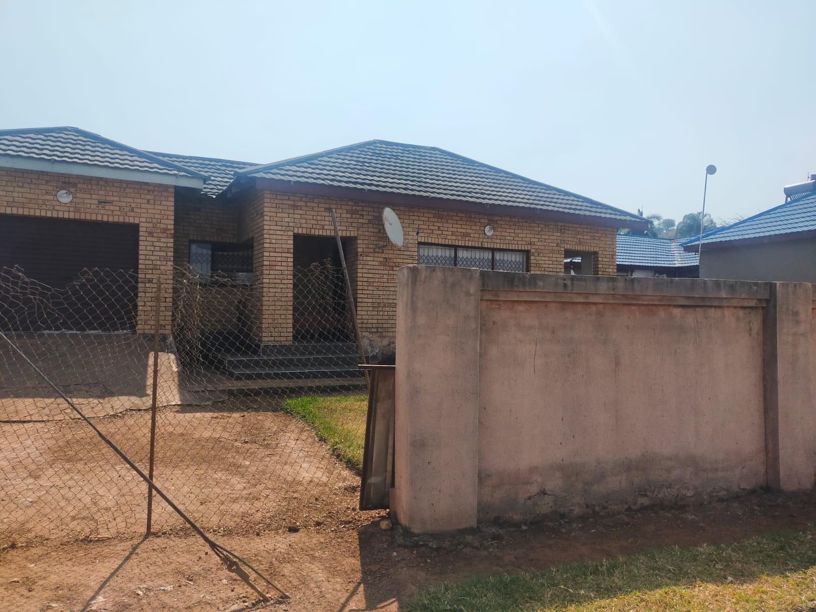 House For Sale in Makwarela Ext 3