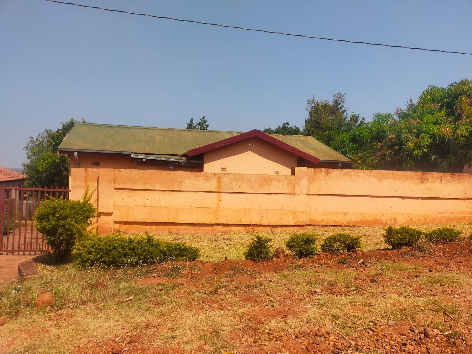 House for sale in Thohoyandou, 650 m²