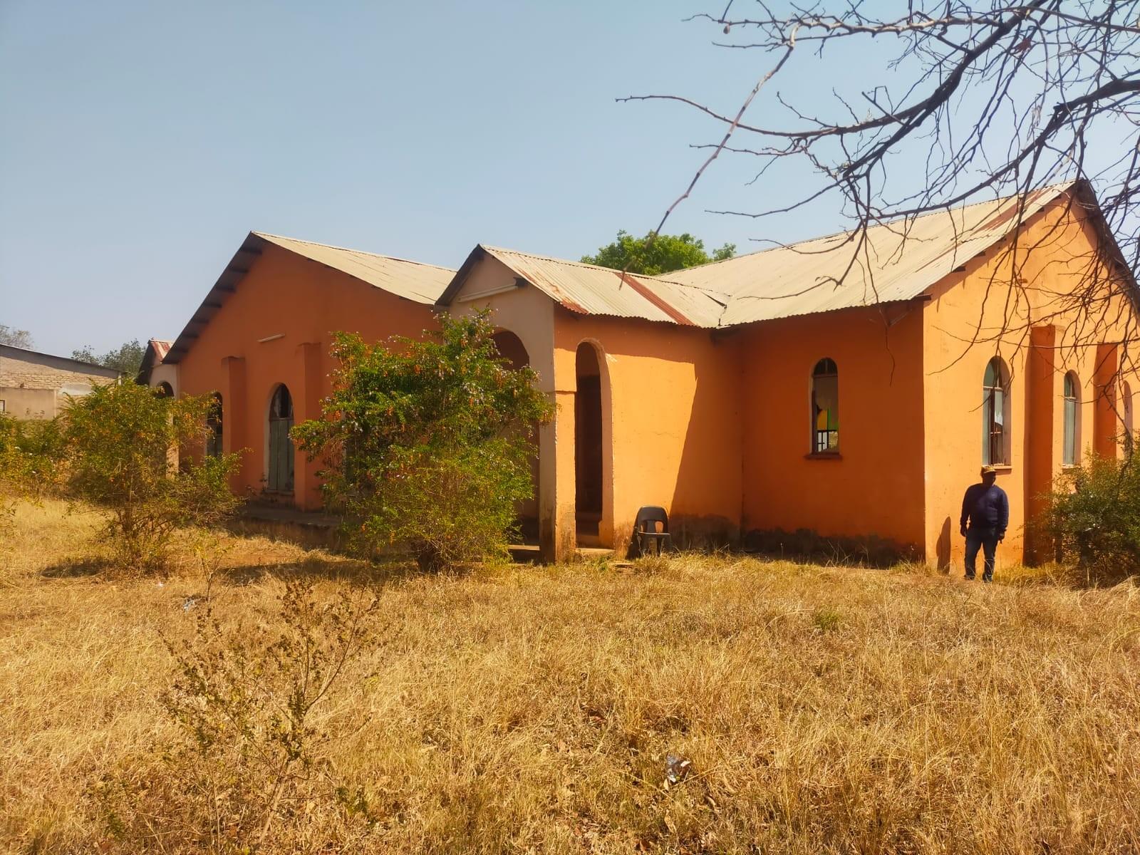 Warehouse for sale in Thohoyandou Rural, Thohoyandou, 2000 m²