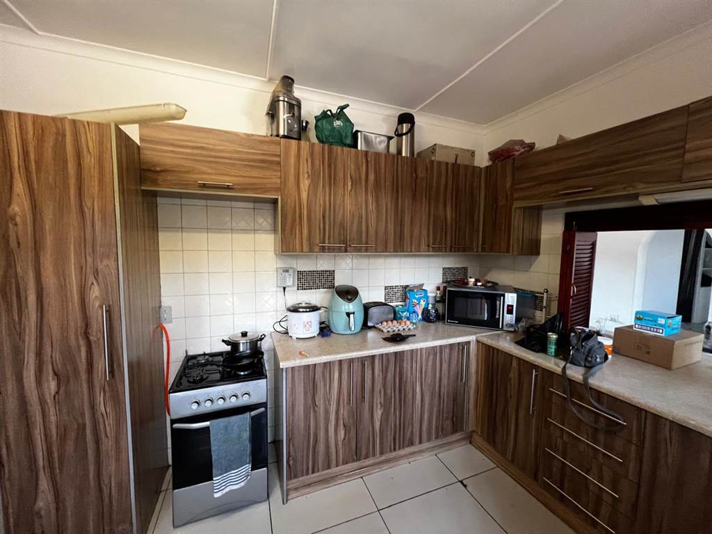 Luxurious Home For Sale; Northcliff