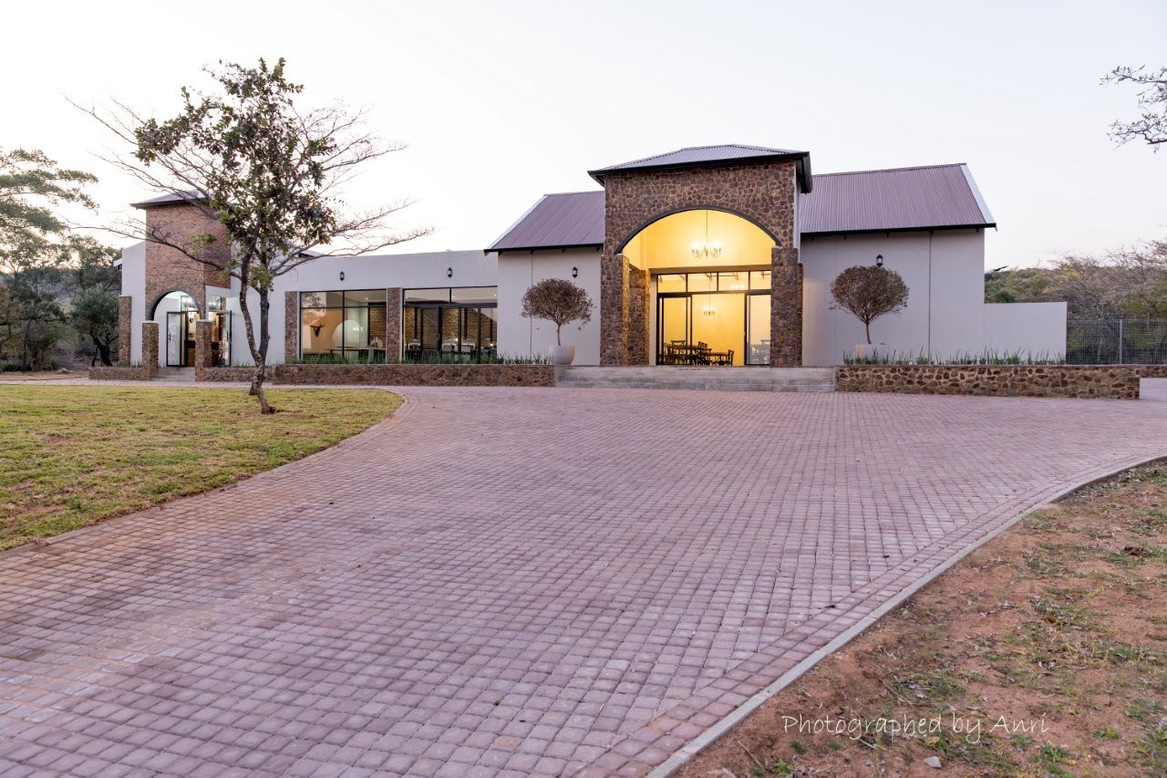 Exceptional Self-Catering Guest Retreat and Wedding Venue on small Game-Fenced Bushveld Haven