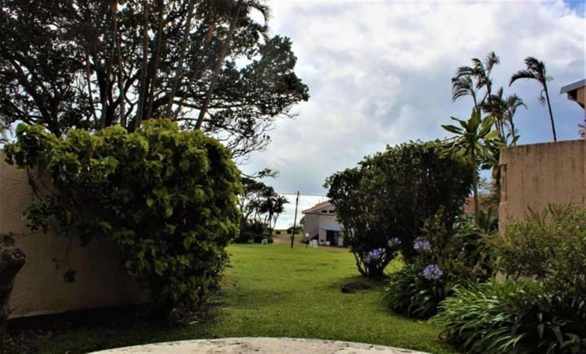 Complex For Sale in Port Edward KwaZulu Natal