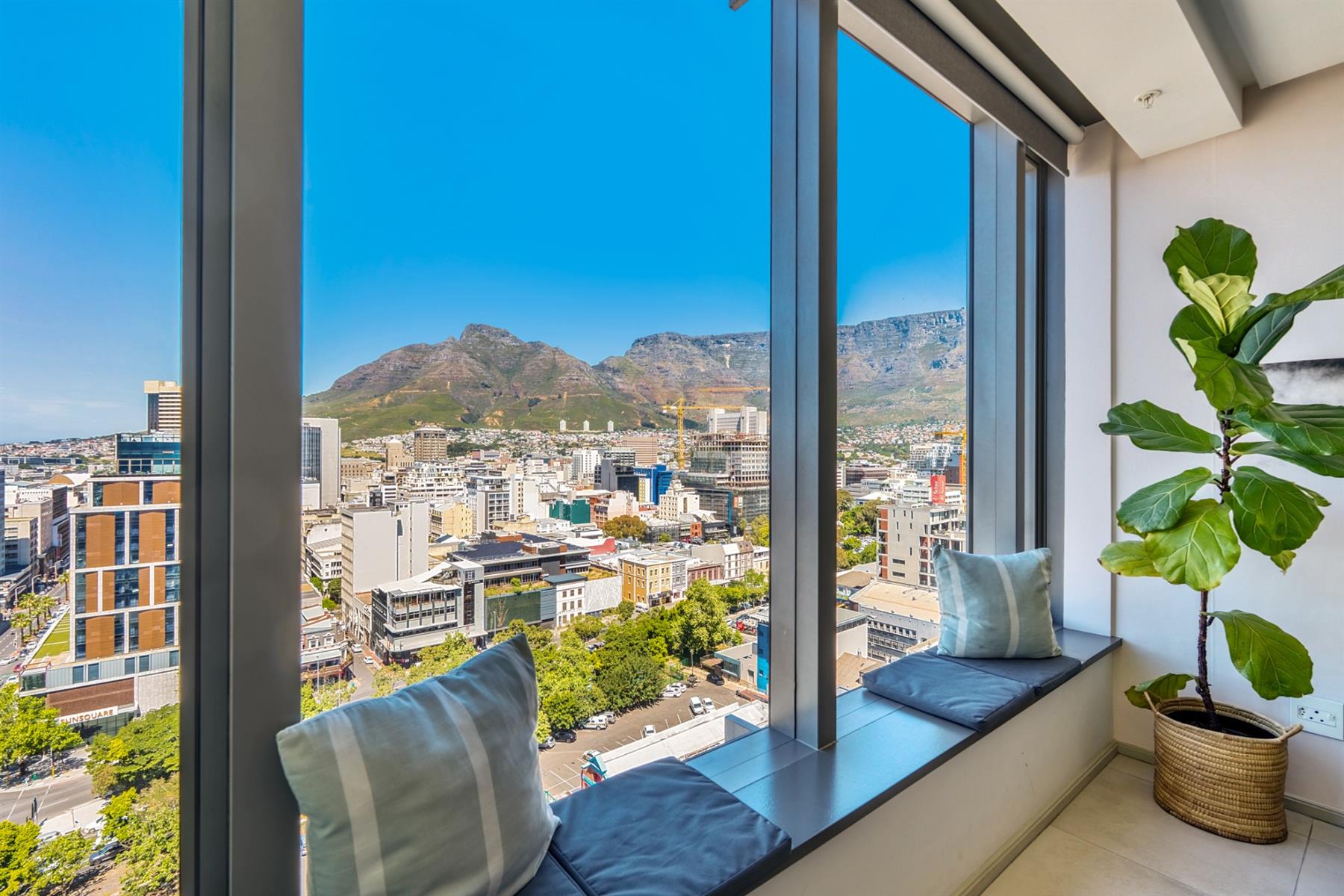 Airbnb Masterpiece For Sale in De Waterkant, Cape Town