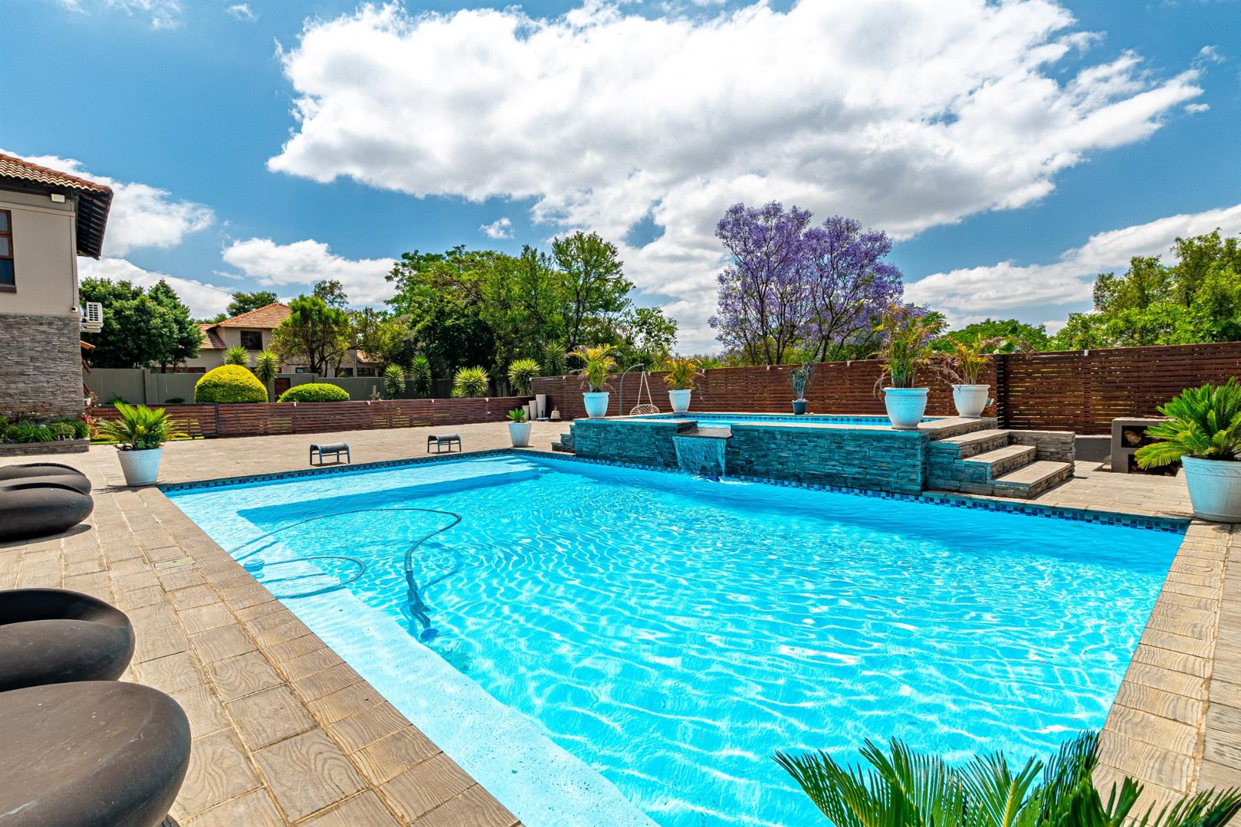 Four Stunning Properties on 1,3ha stand FOR SALE, Northriding AH