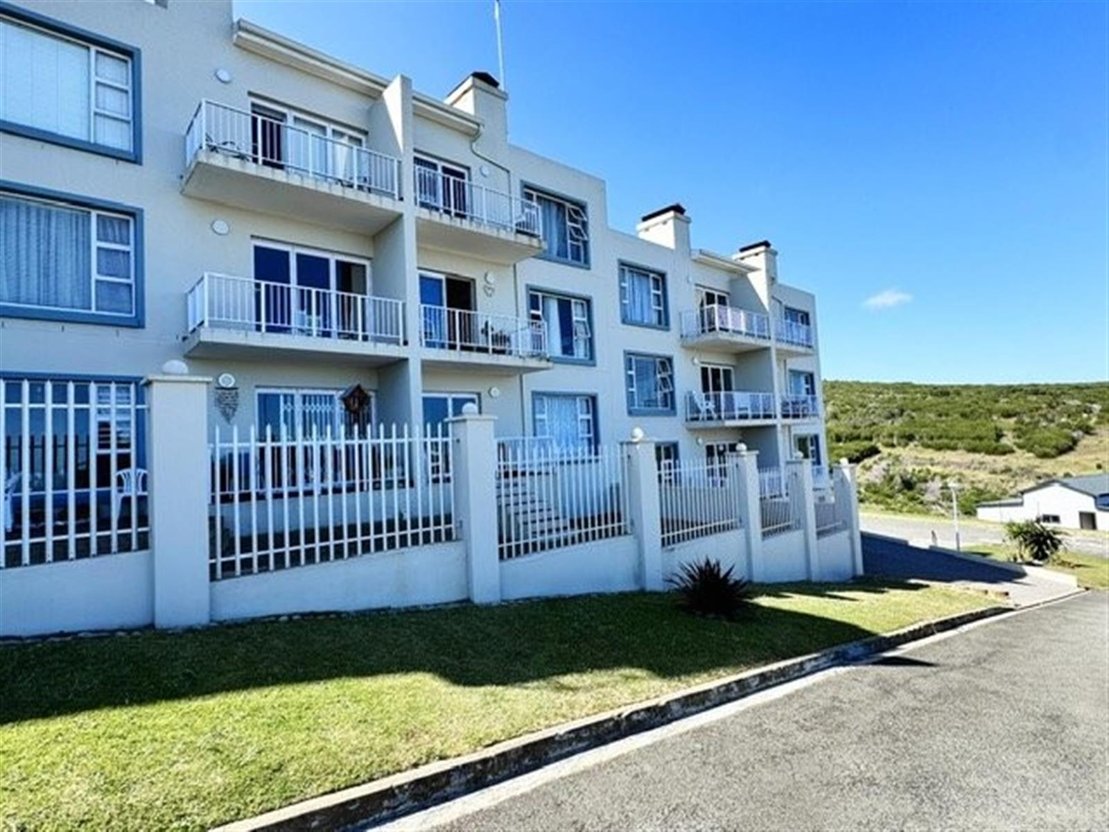 2 Bedroom Apartment! Priced To Sell, Excellent Investment!