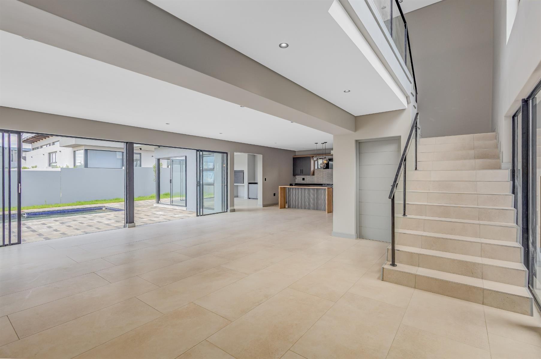 Brand New Five Bedroom Family Home in Helderfontein Estate