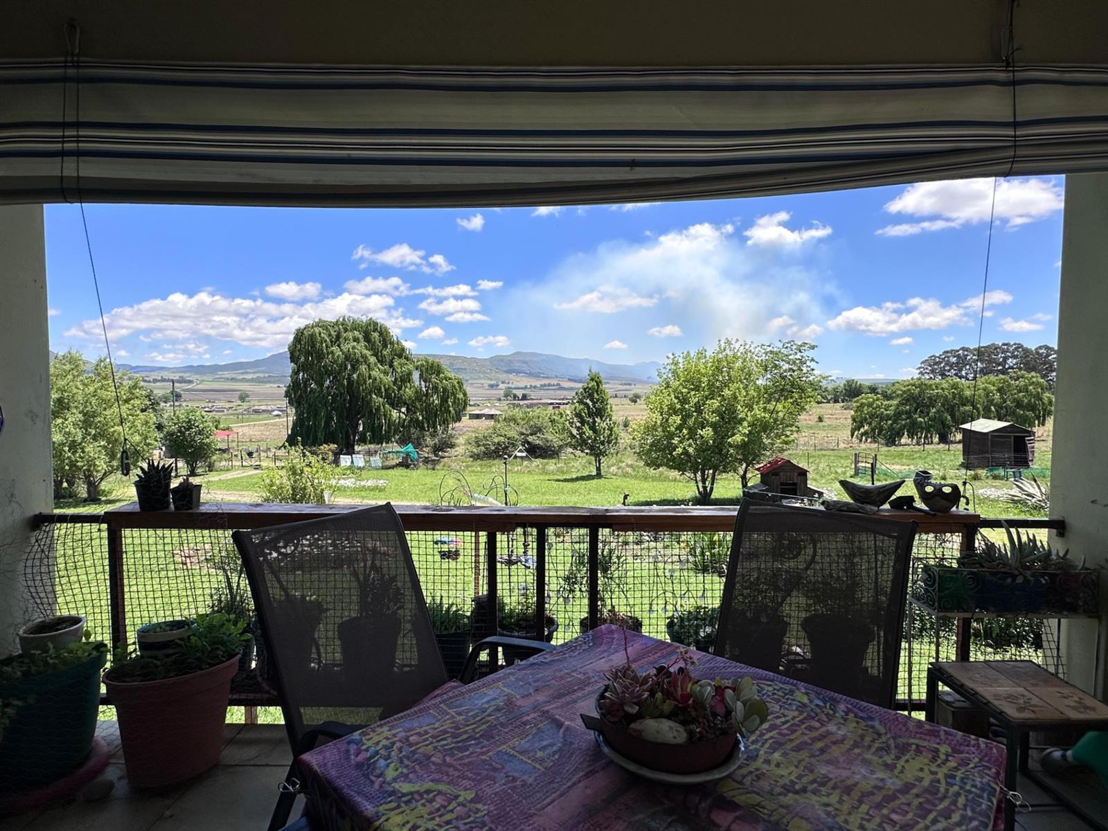 Your Wakkerstroom Escape, Spacious Smallholding with Scenic Views.