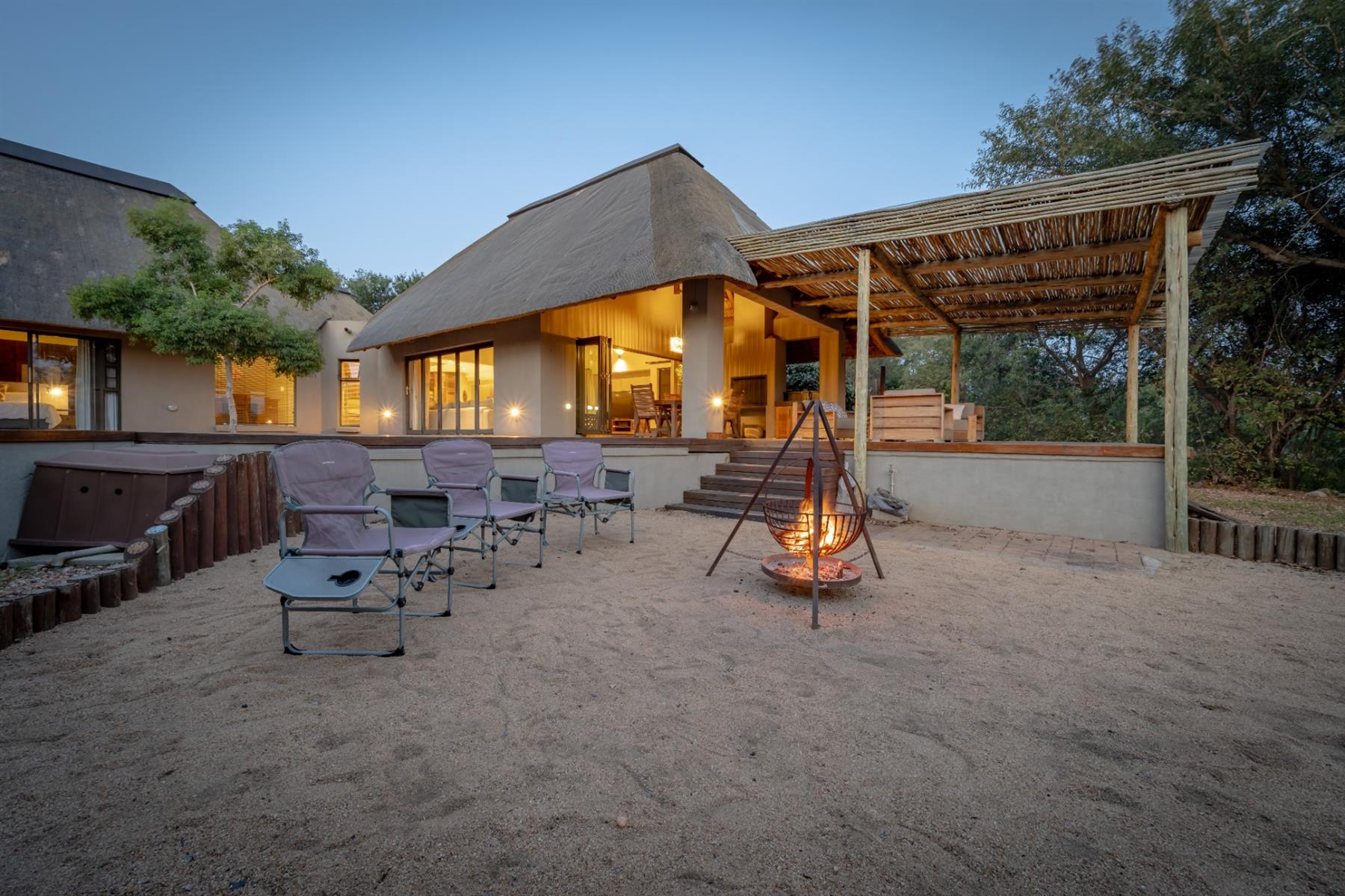 House and vacant stand with traverse for sale in Raptors View Wildlife Estate, Hoedspruit