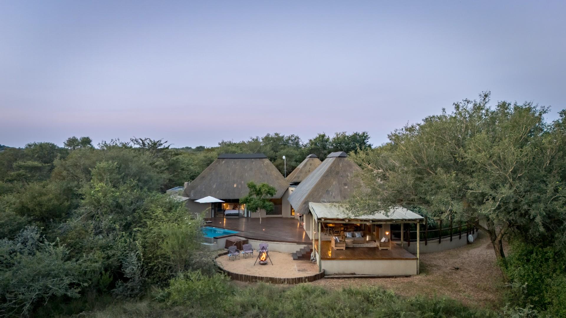 House and vacant stand with traverse for sale in Raptors View Wildlife Estate, Hoedspruit