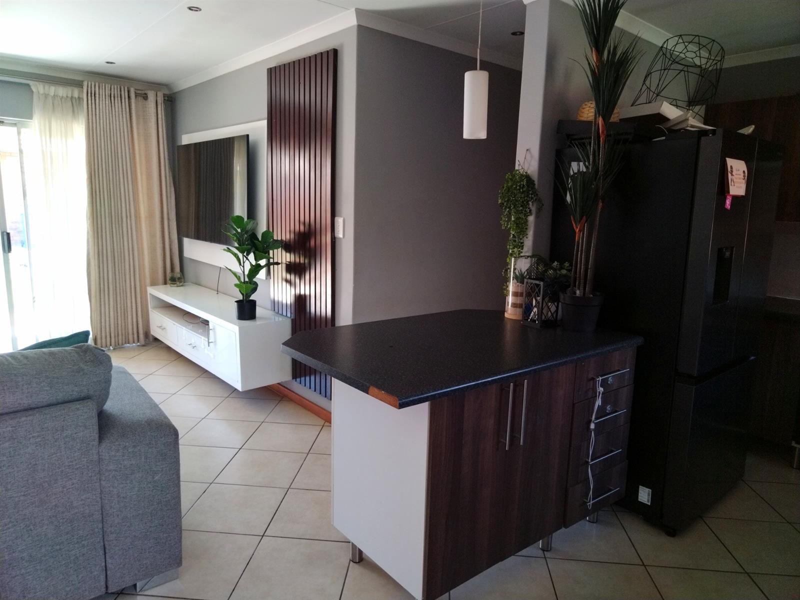 Townhouse For Sale in Monavoni, Centurion