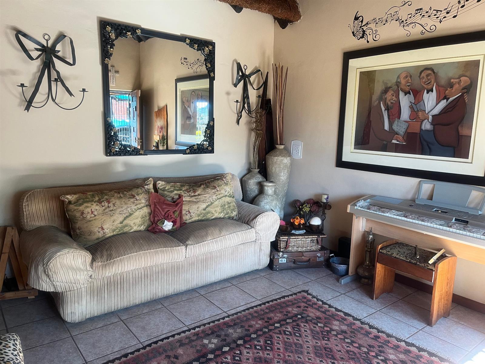 Luxury Family Retreat with Heated Pool, Sauna and Dual-Living Potential in Aqua Park