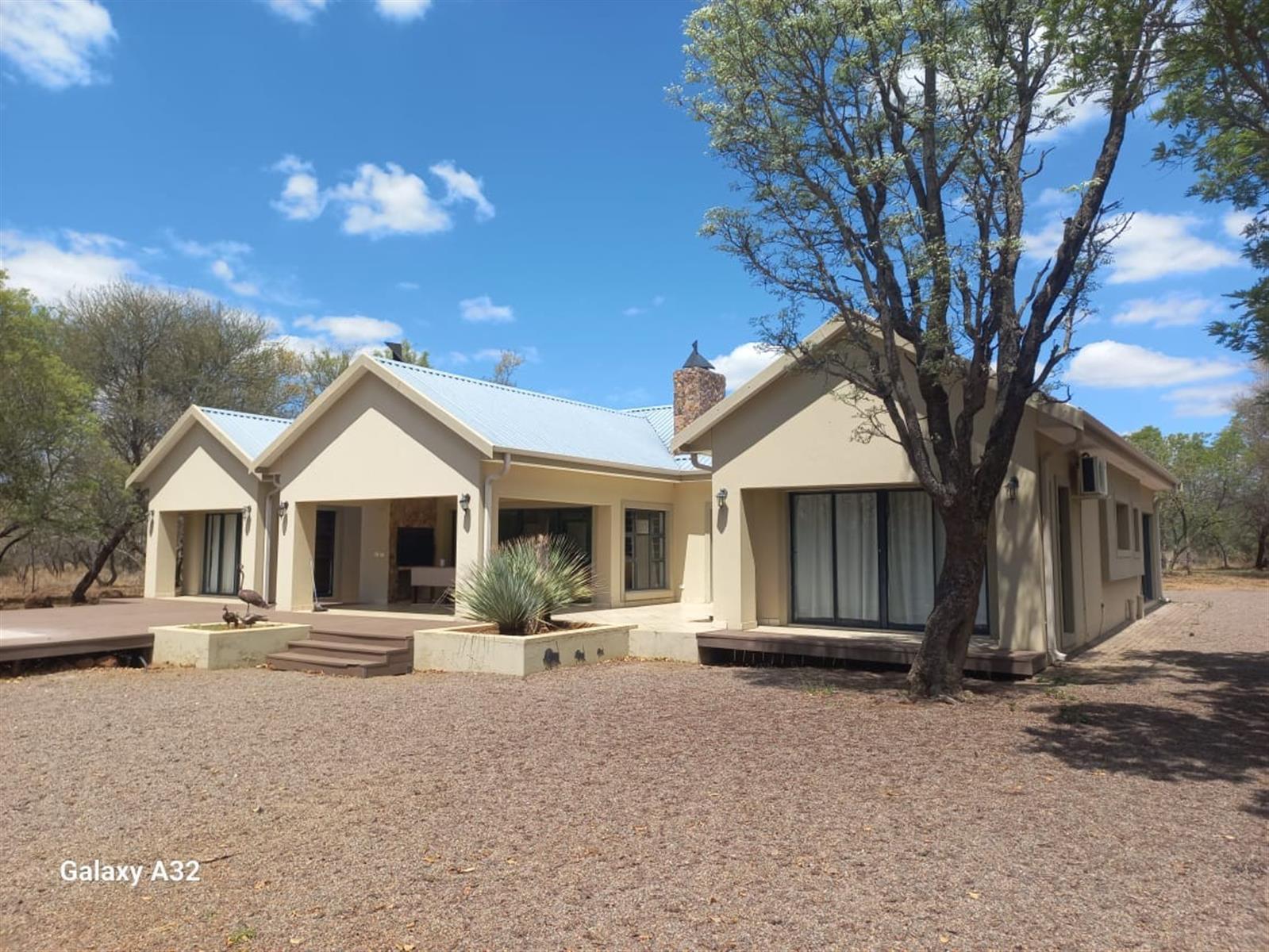 House for sale in Bela Bela Rural, Bela Bela, 286 m²