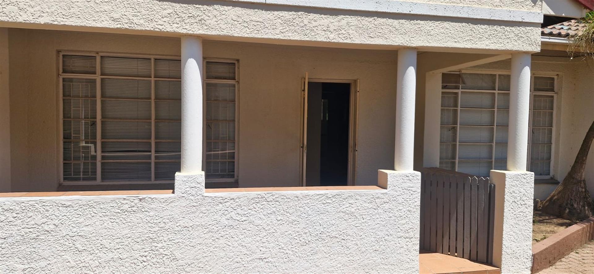 House with flatlet To Rent in Flamwood Klerksdorp North West