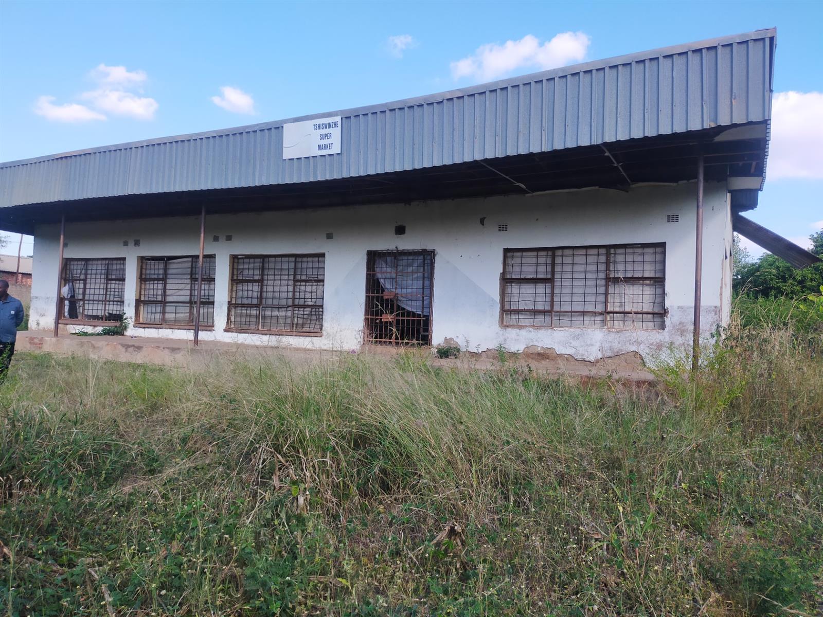 Commercial Property for sale in Thohoyandou, 5000 m²