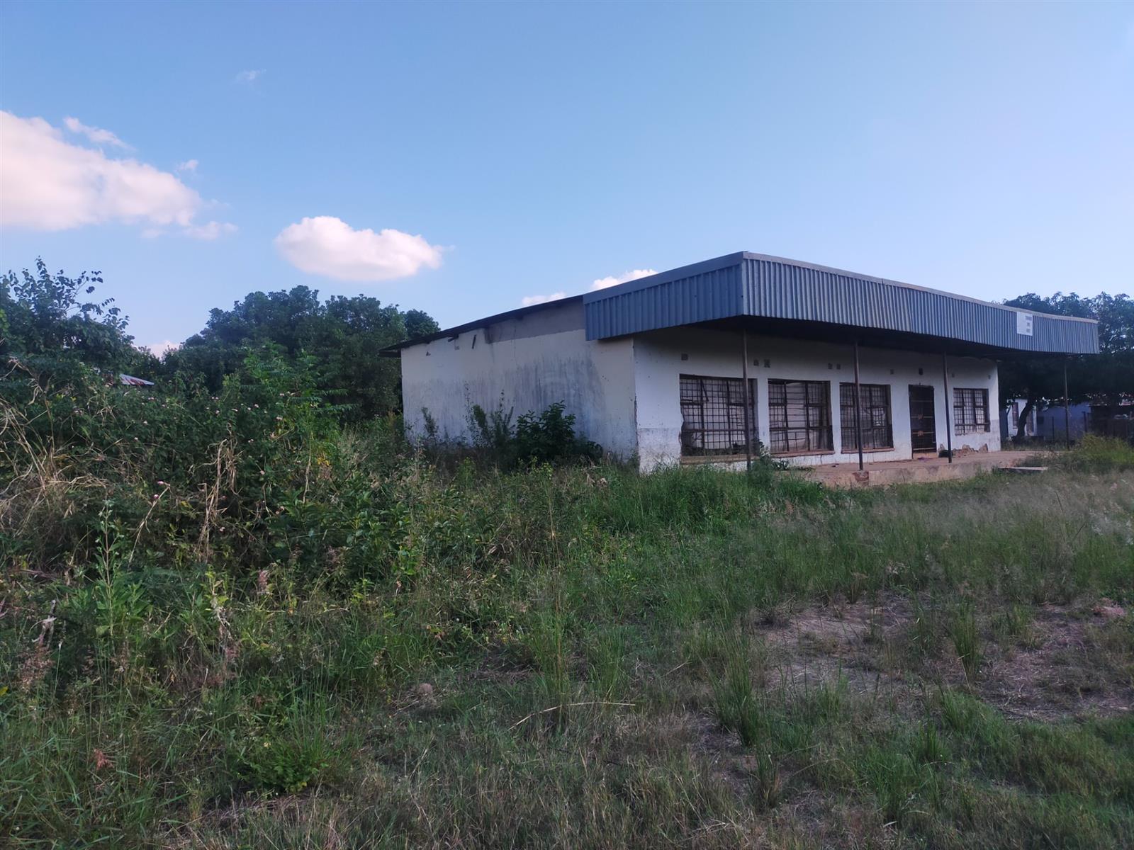 Commercial Property for sale in Thohoyandou, 5000 m²