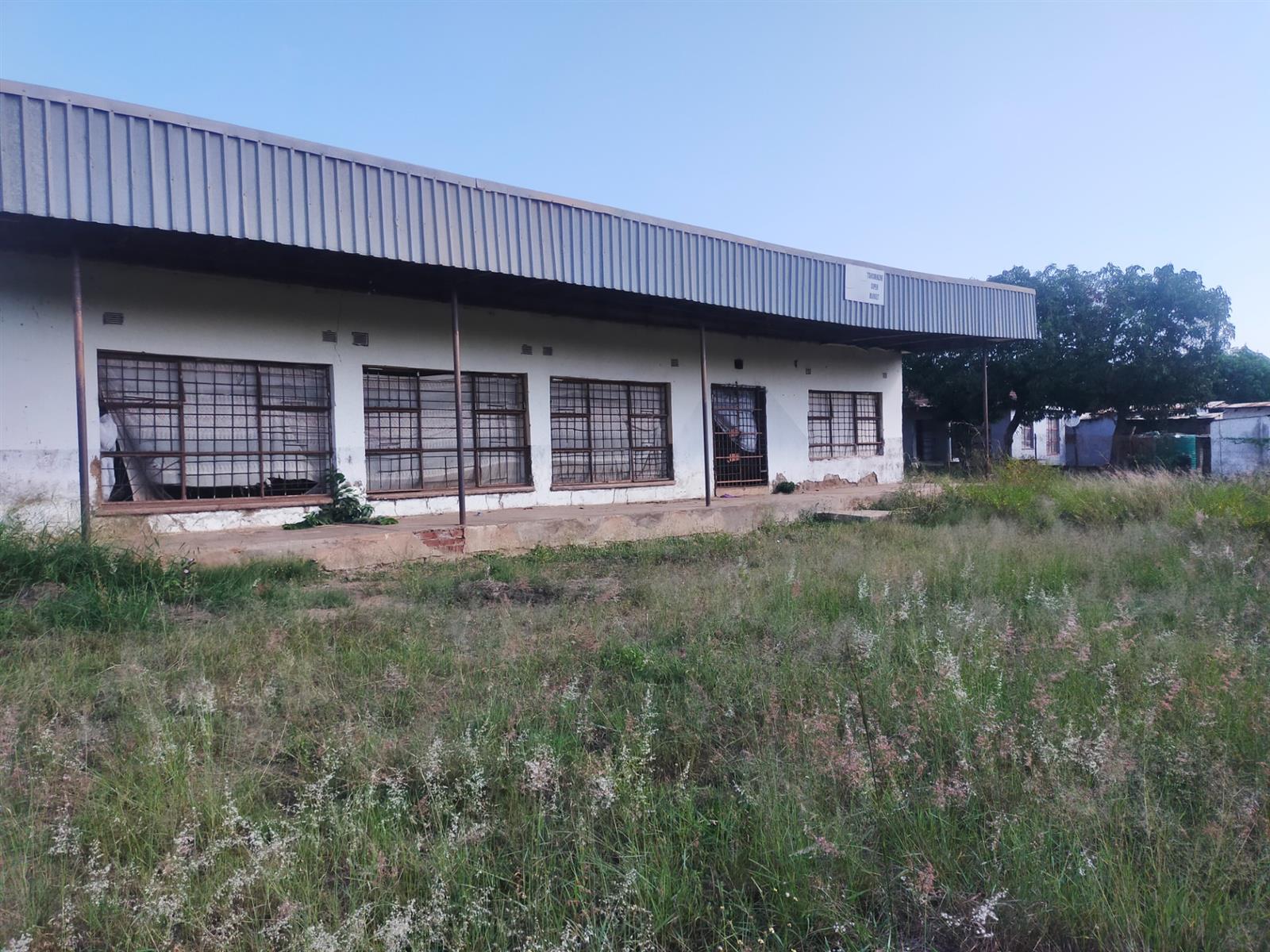 Commercial Property for sale in Thohoyandou, 5000 m²