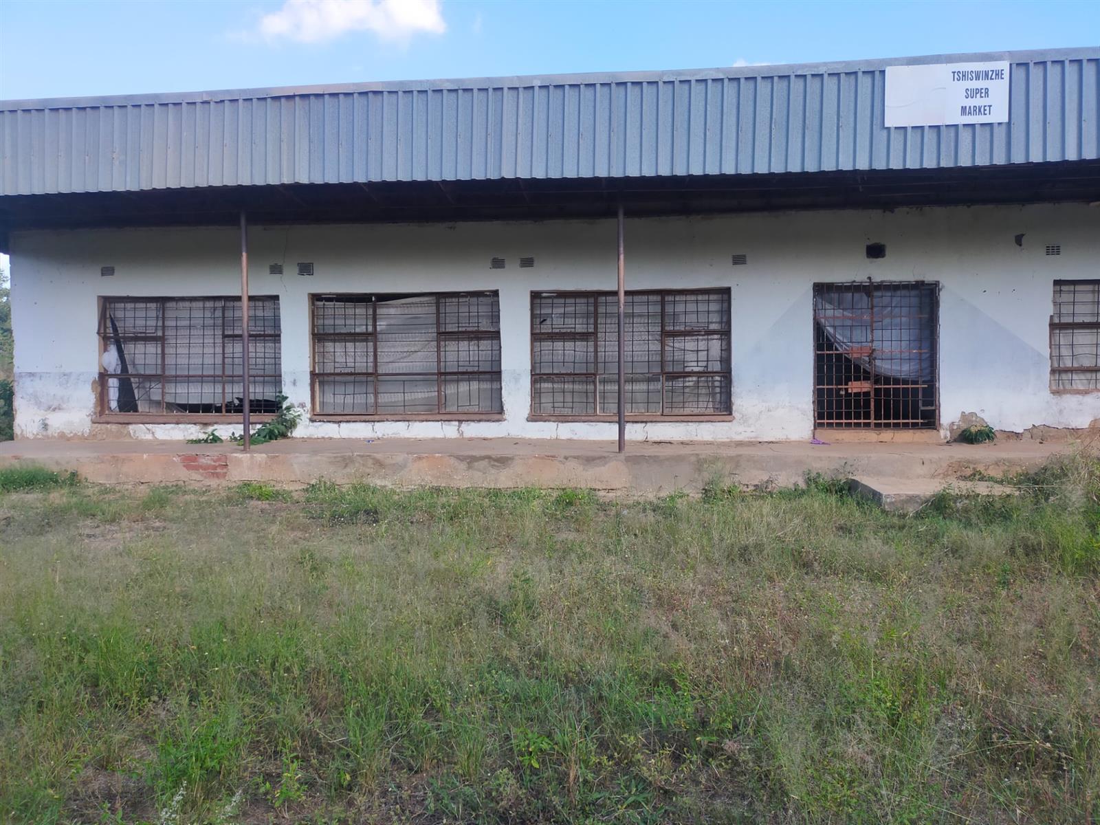 Commercial Property for sale in Thohoyandou, 5000 m²