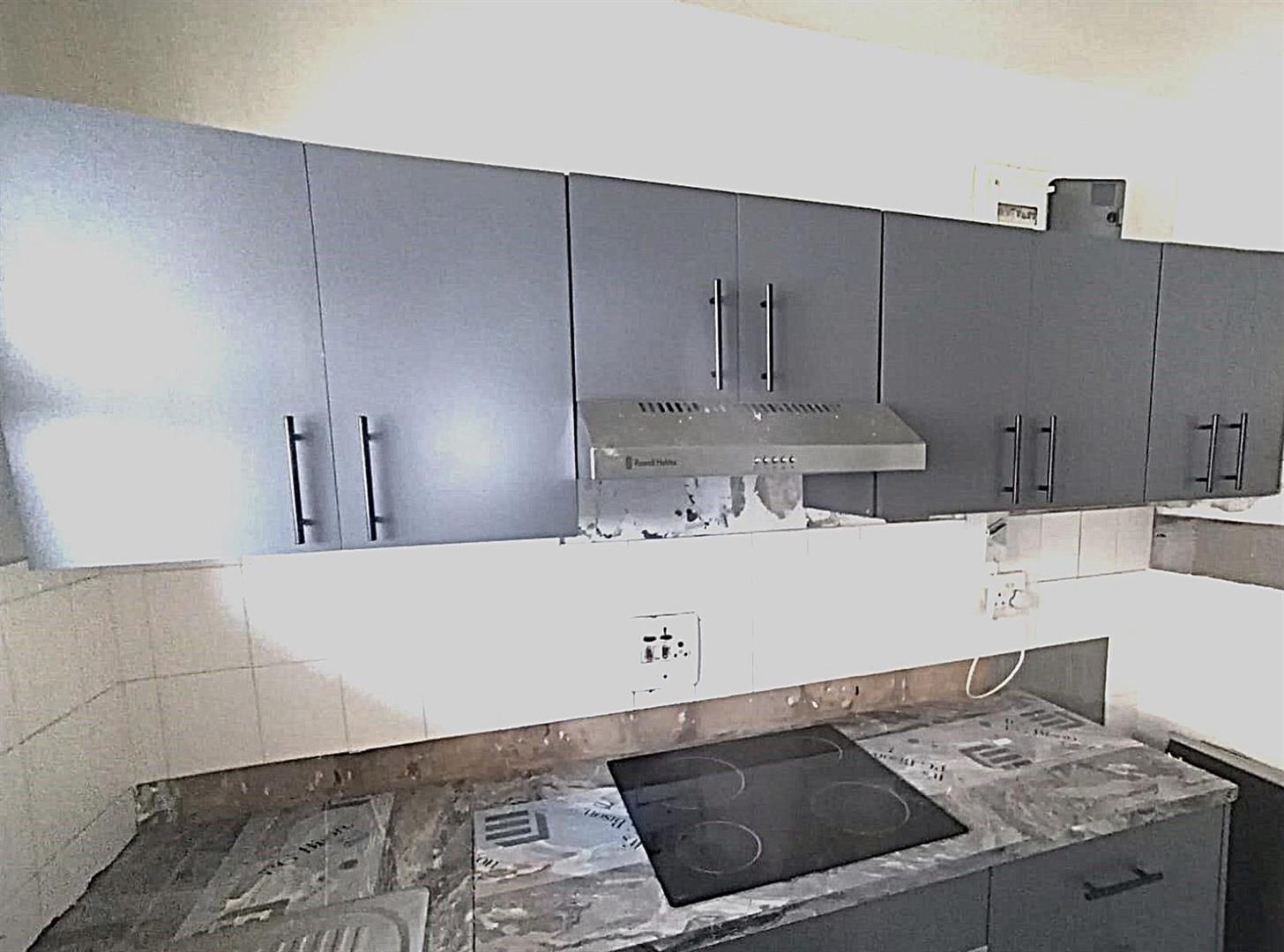 Apartment To Rent in Essenwood, Durban, KwaZulu Natal
