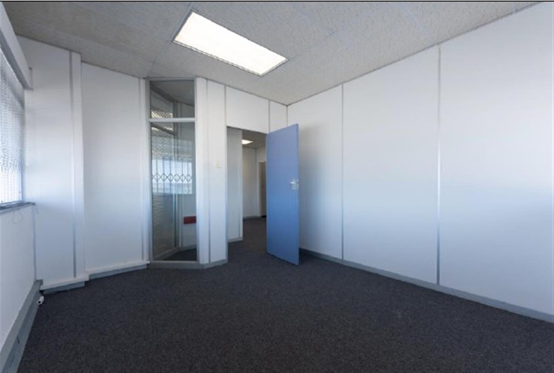 Office To Rent in Burlington Arcade, Wynberg, Cape Town