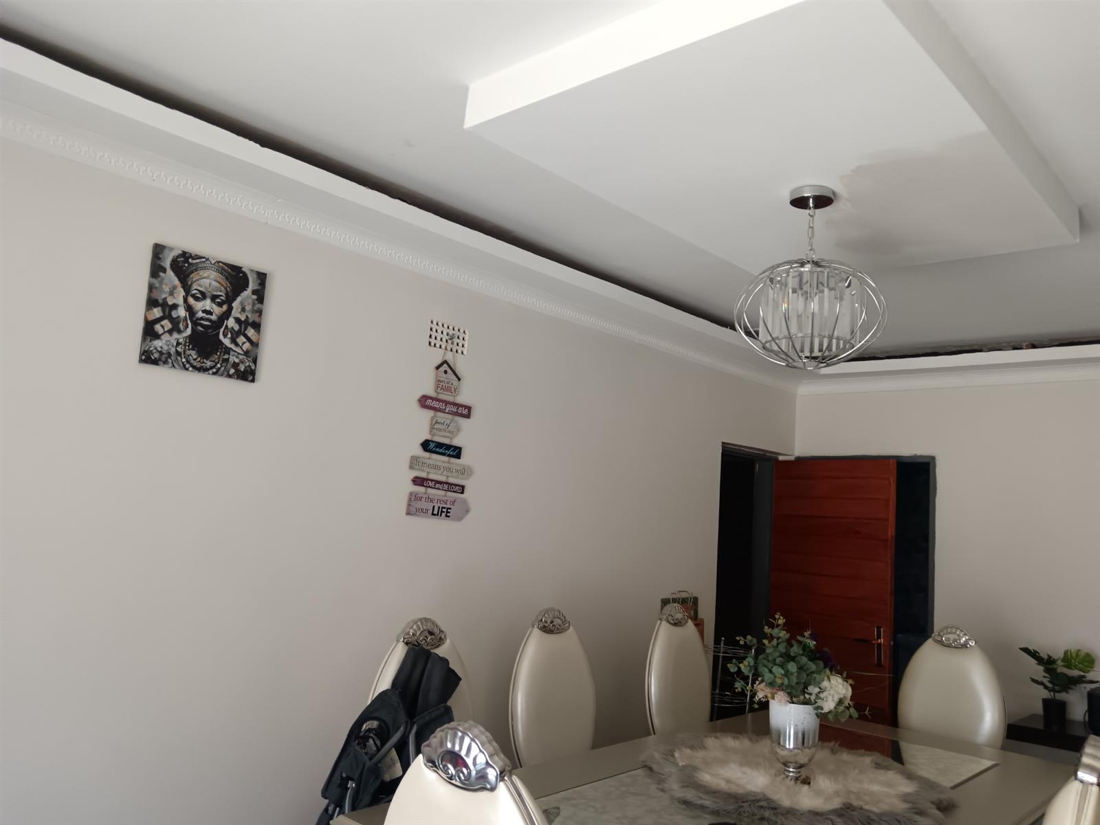 3 Bedroom House For Sale in Diepkloof Zone 3, Diepkloof, Soweto