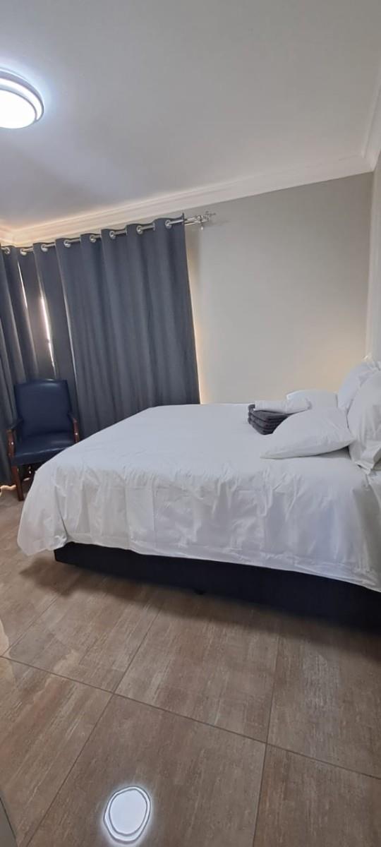 Townhouse for sale in Willowbrook, Roodepoort
