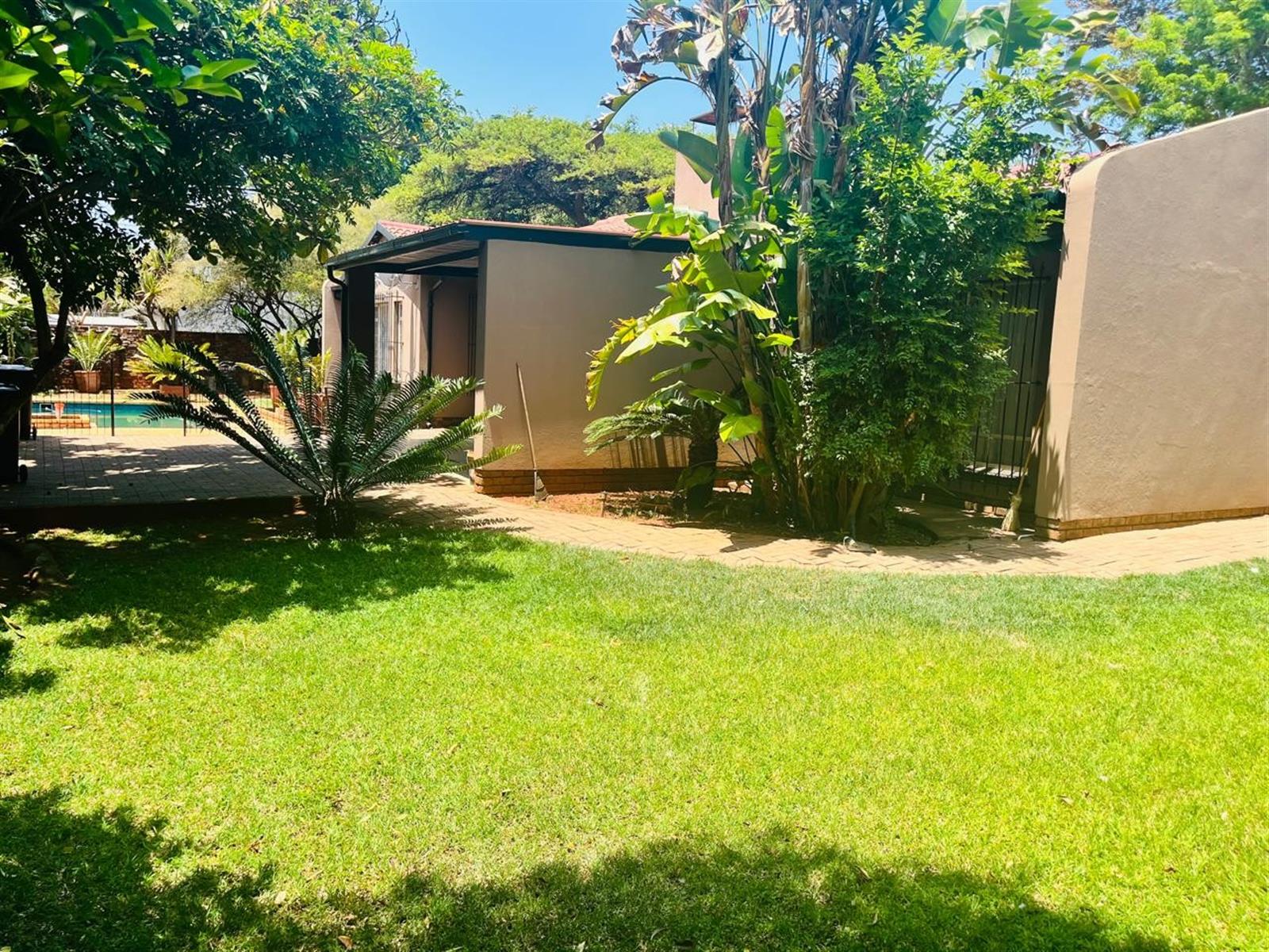 3 Bedroom House For Sale in Theresapark, Akasia