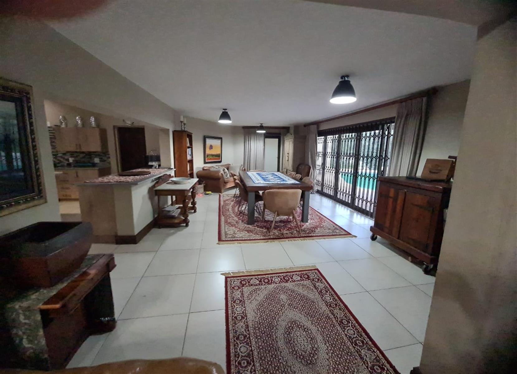 Modern Family Haven & Entertainer’s Dream in Marble Hall!