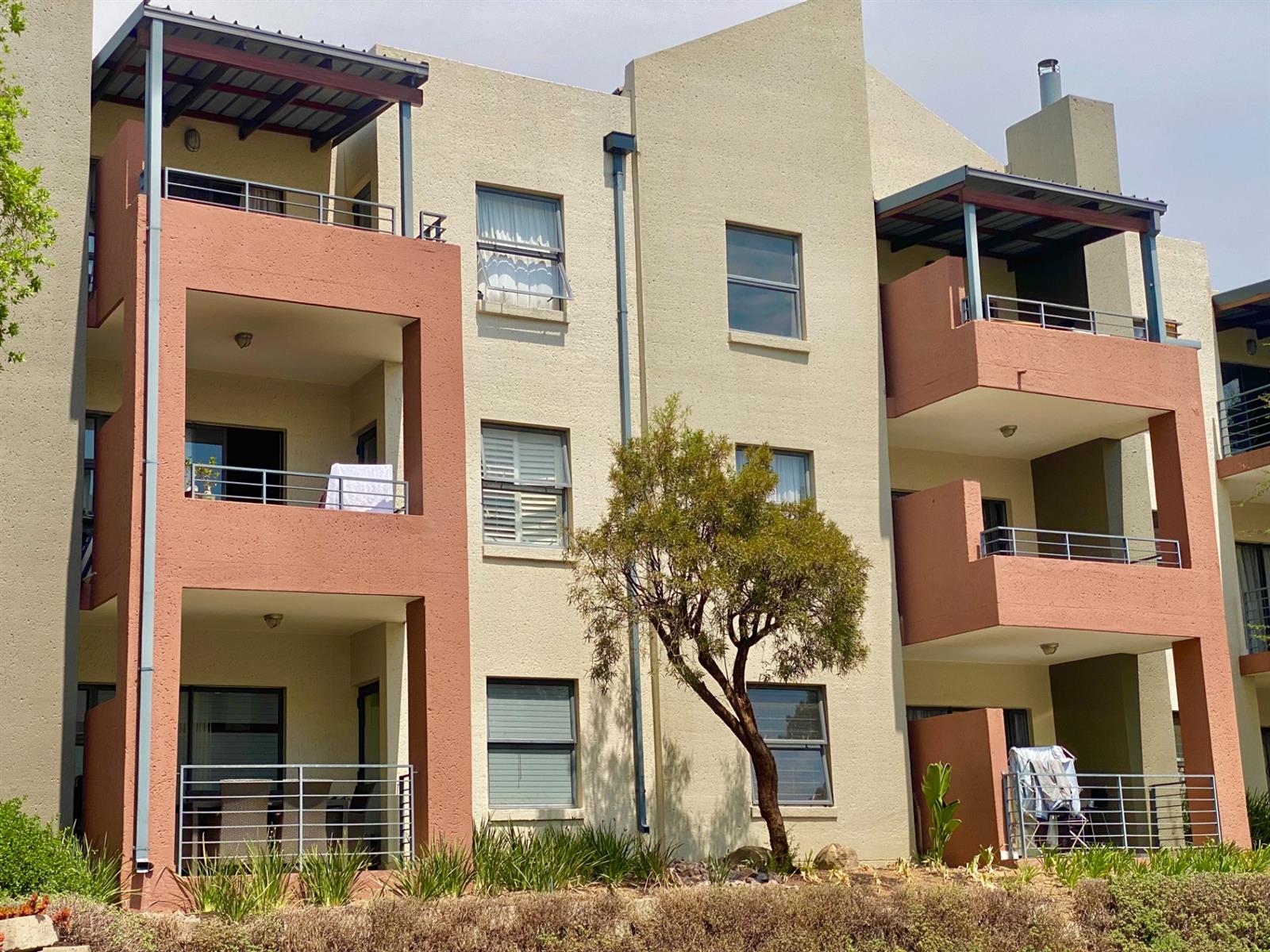 2-Bedroom 2-Bathroom 2 Car park Available for sale in Bryanston,