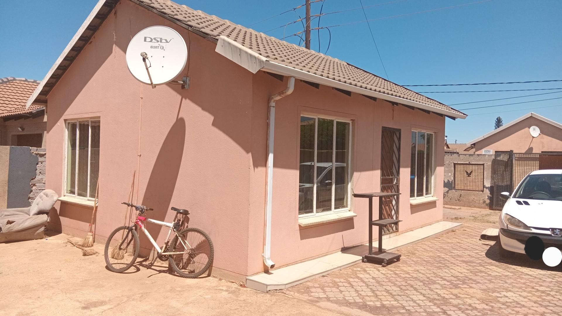 House For Sale in Protea Glen, Soweto