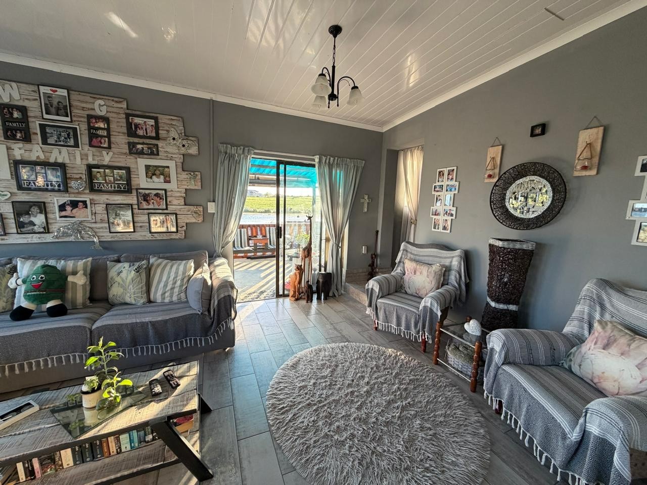 House for sale in Sunrise On Sea, East London, 357 m²