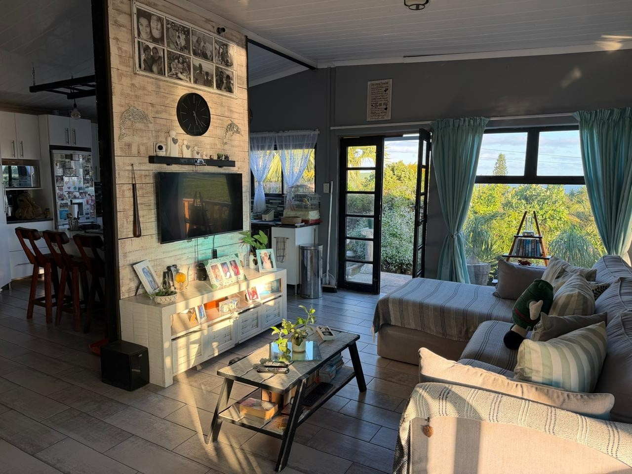 House for sale in Sunrise On Sea, East London, 357 m²