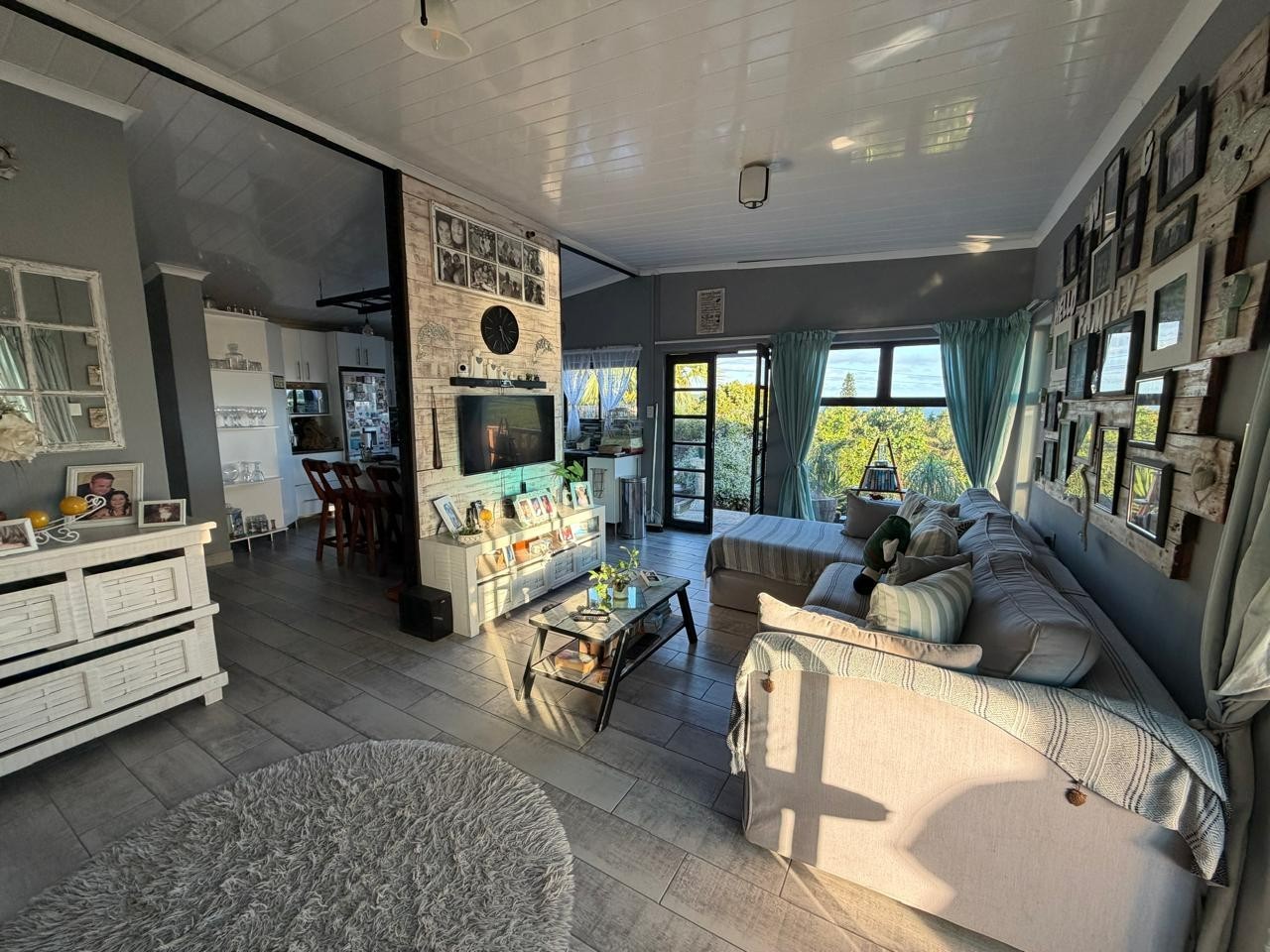 House for sale in Sunrise On Sea, East London, 357 m²