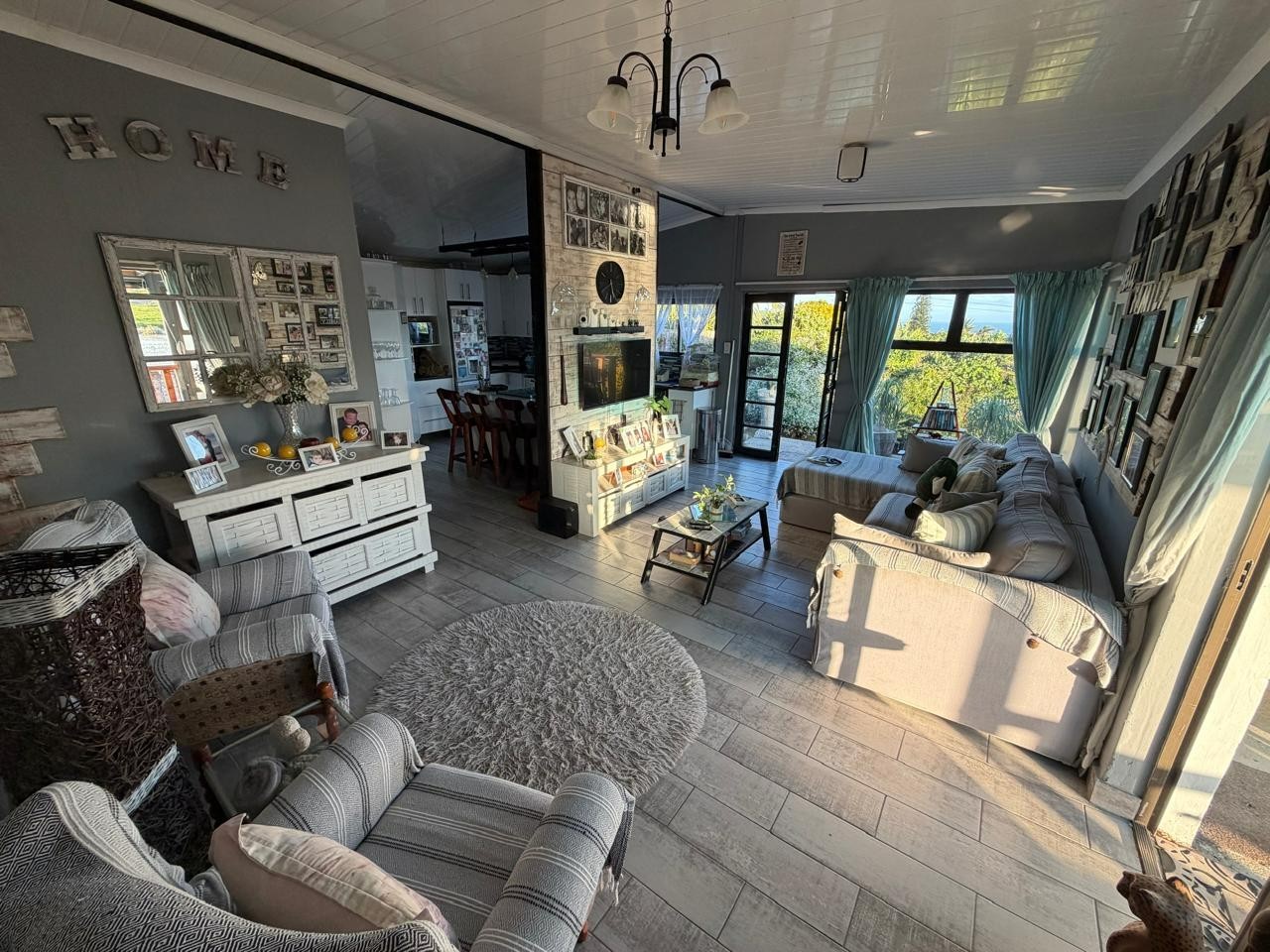 House for sale in Sunrise On Sea, East London, 357 m²