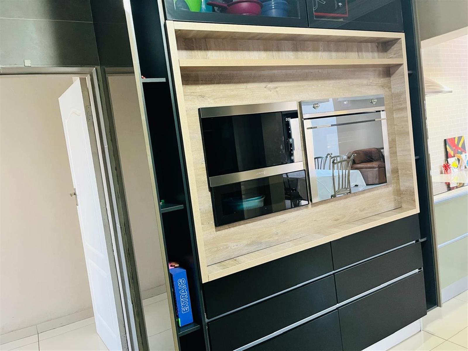 4 Bedroom House For Sale in Theresapark, Akasia