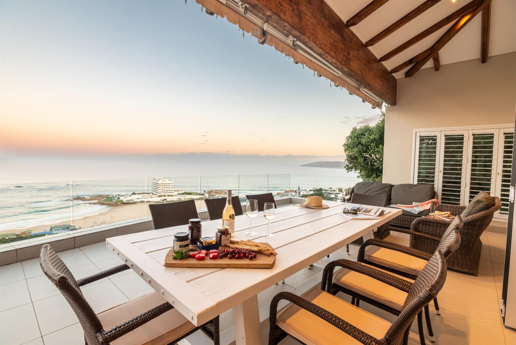 Luxury Family Home for Sale in Plettenberg Bay - Spectacular Ocean Views