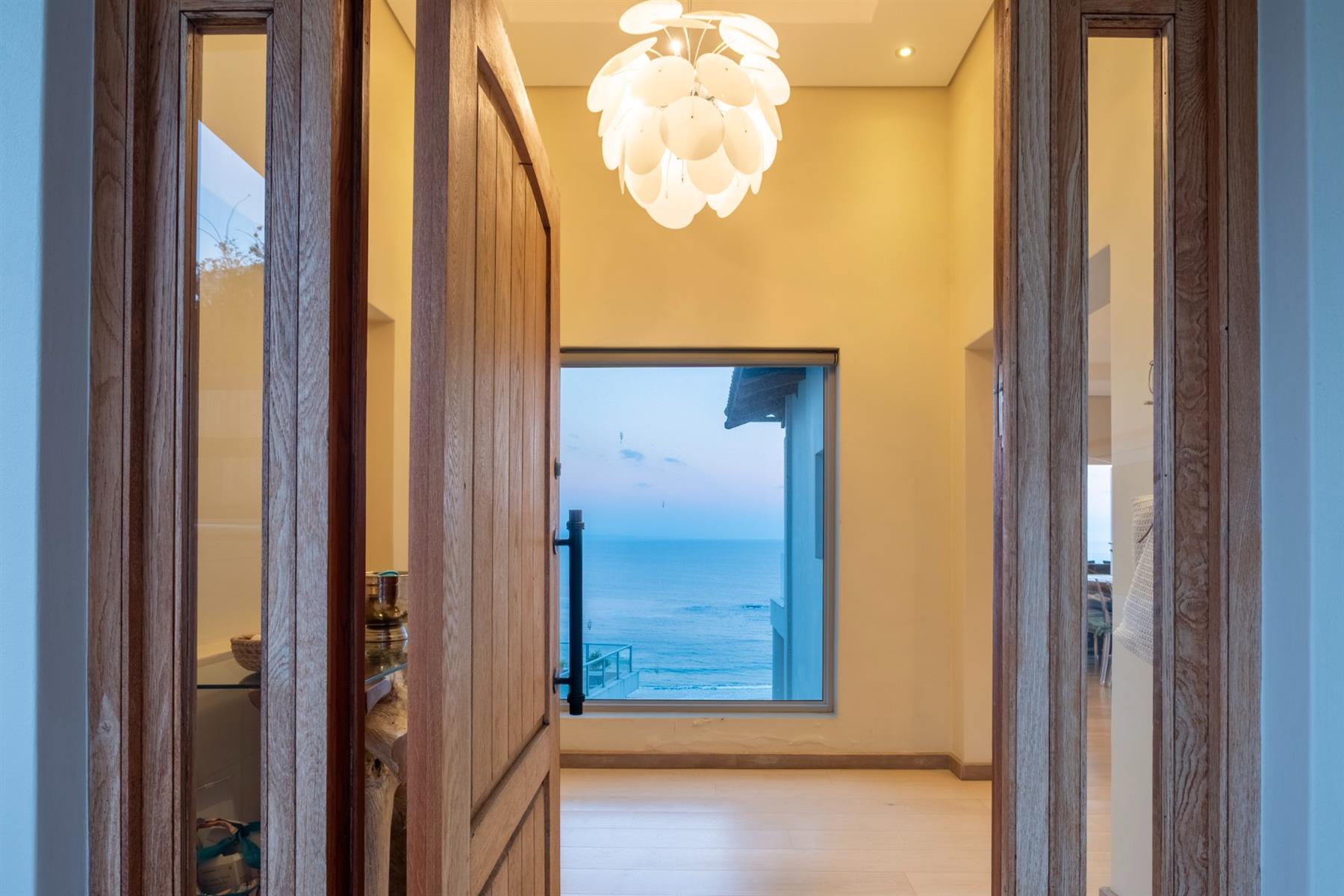Luxury Family Home for Sale in Plettenberg Bay - Spectacular Ocean Views