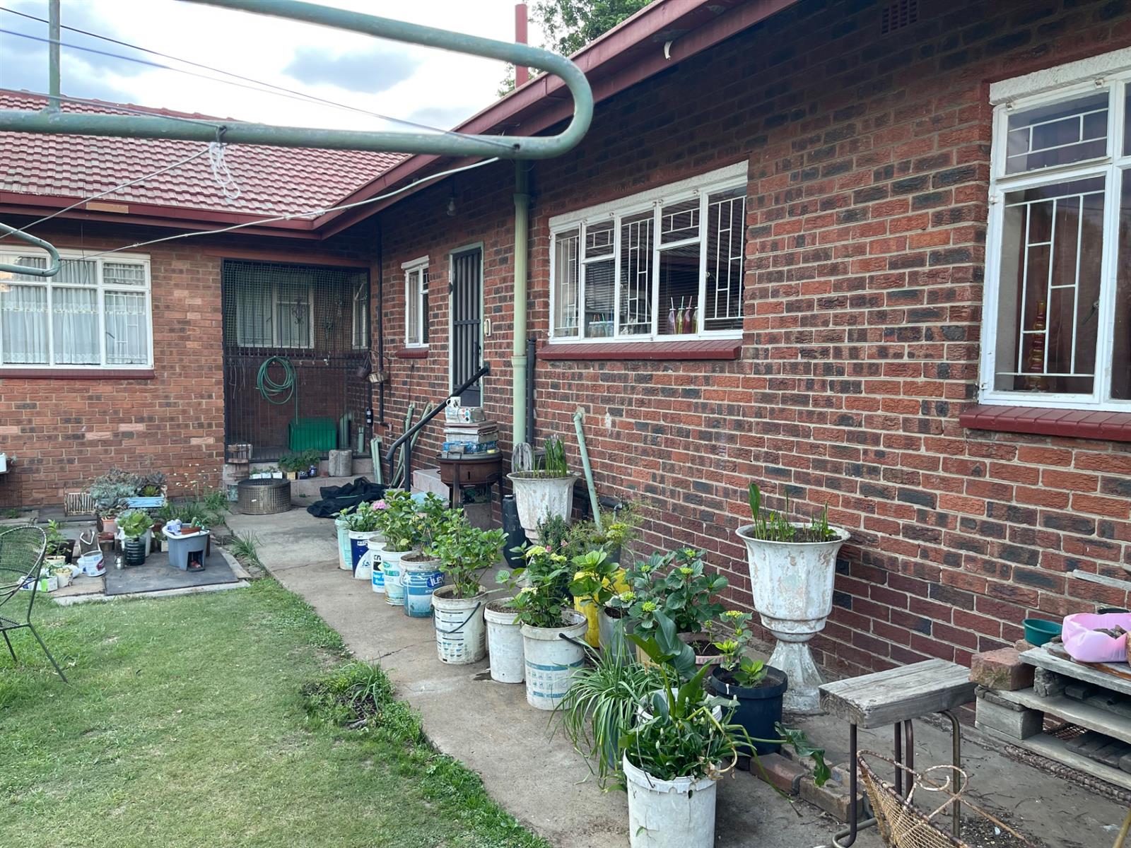 Located in a Good Area and Great for Investment!