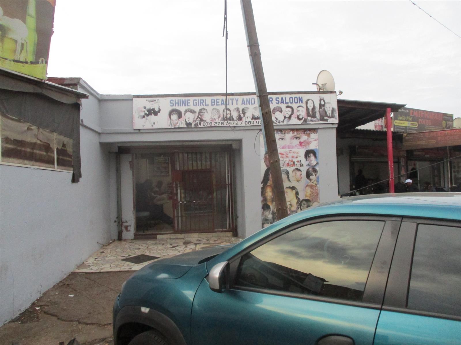 COMMERCIAL PROPERTY FOR SALE - KEMPTON CBD/Price Reduced