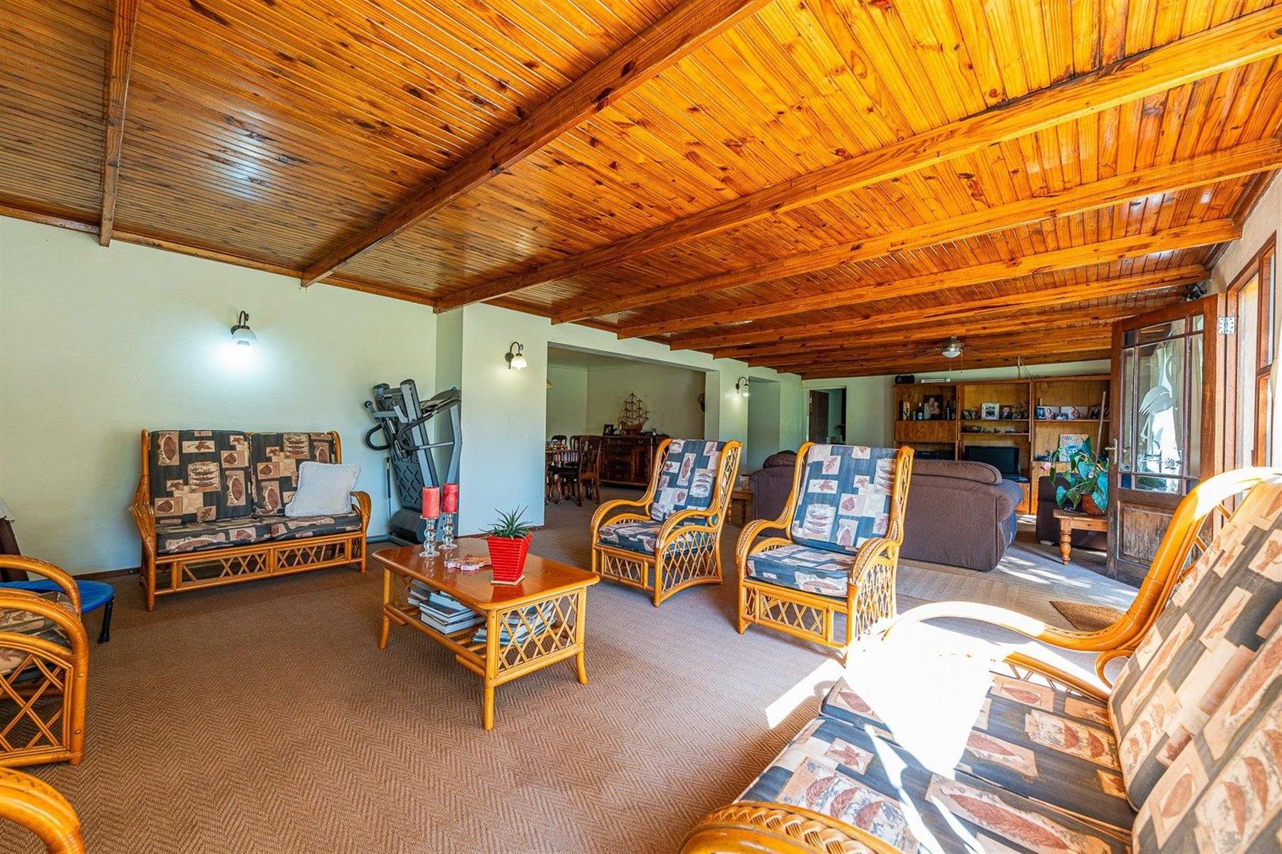 Farm For Sale in Hartbeespoort Rural, Hartbeespoort, North West