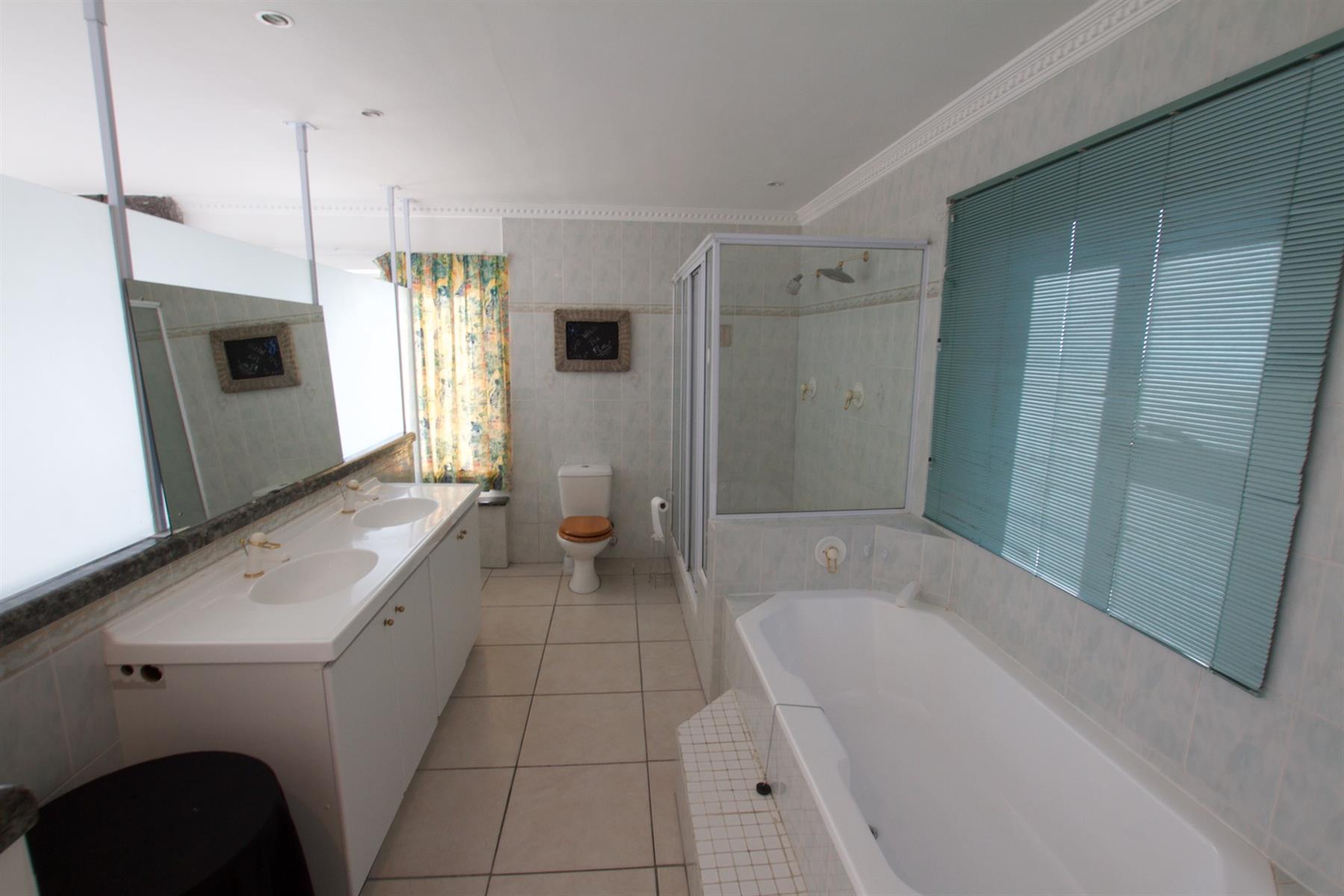 Investment Opportunity in Flamingo Vlei - 9 Unit Income Property