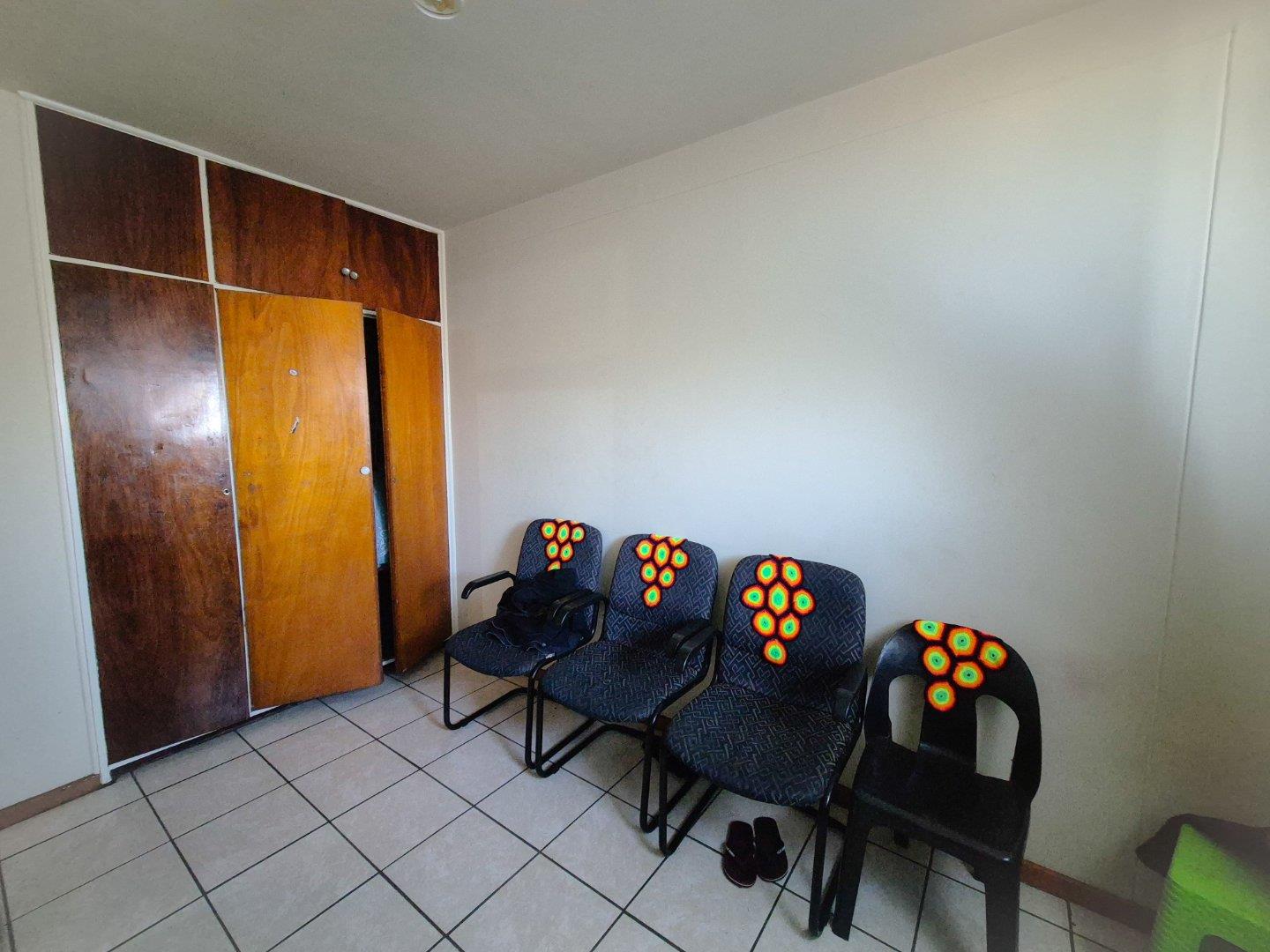 Apartment For Sale in Sasolburg Central, Sasolburg