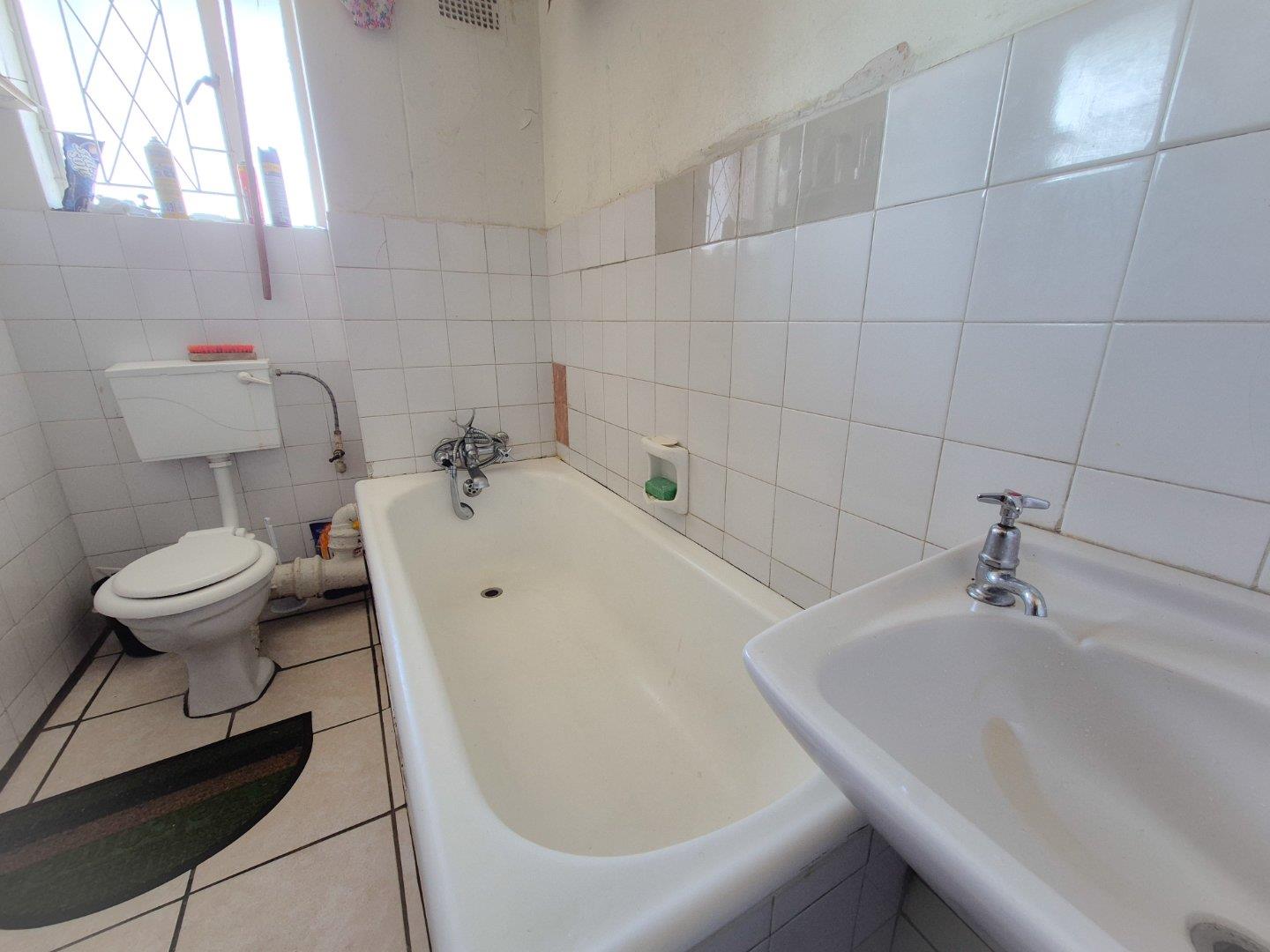 Apartment For Sale in Sasolburg Central, Sasolburg