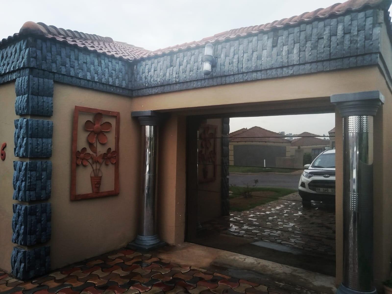 House For Sale in Jackaroo Park, Witbank