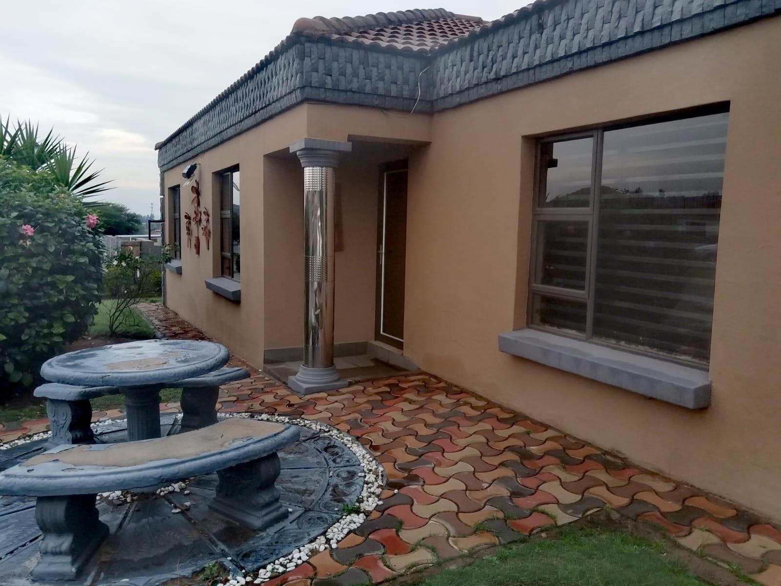 House For Sale in Jackaroo Park, Witbank