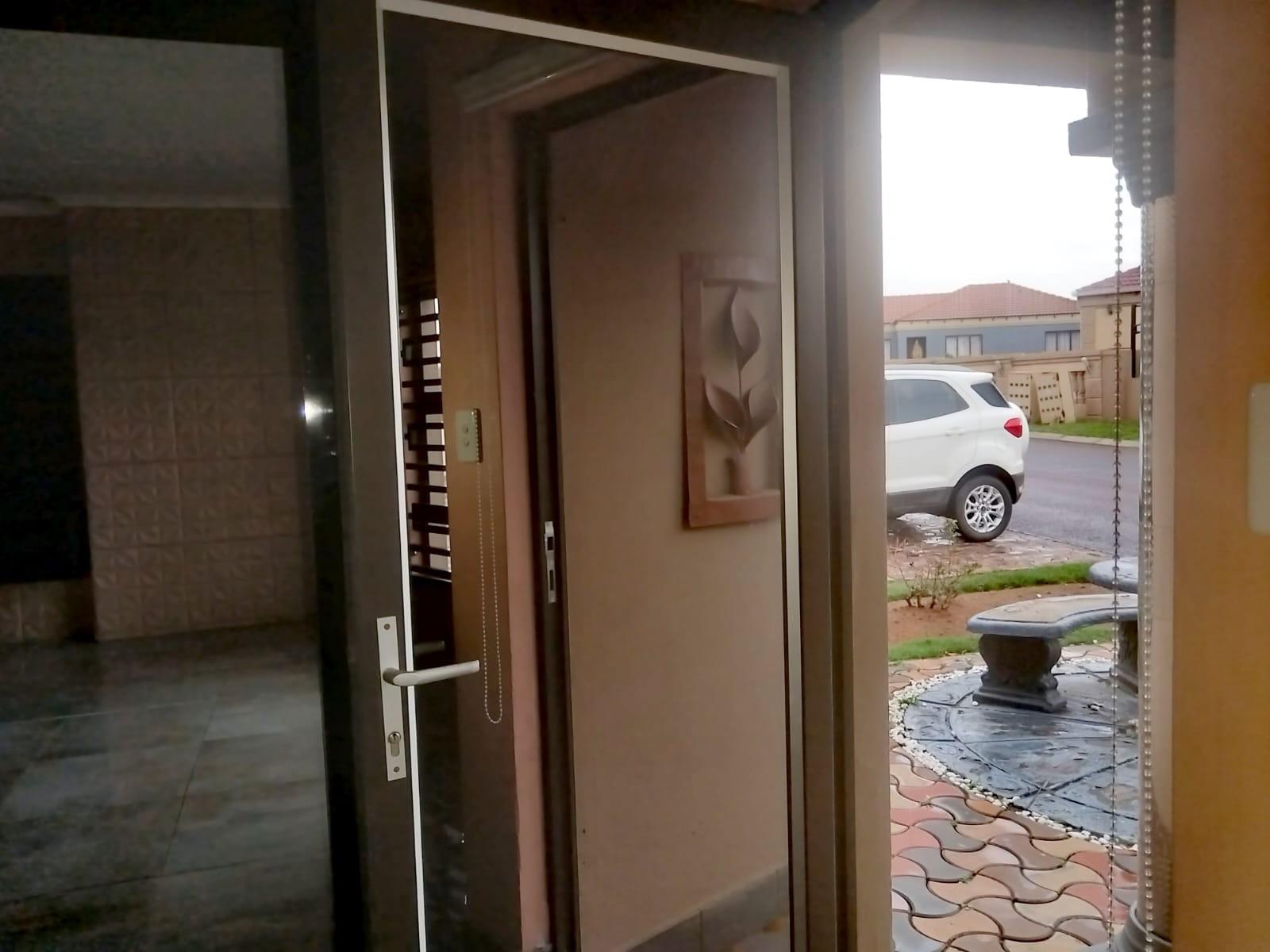 House For Sale in Jackaroo Park, Witbank